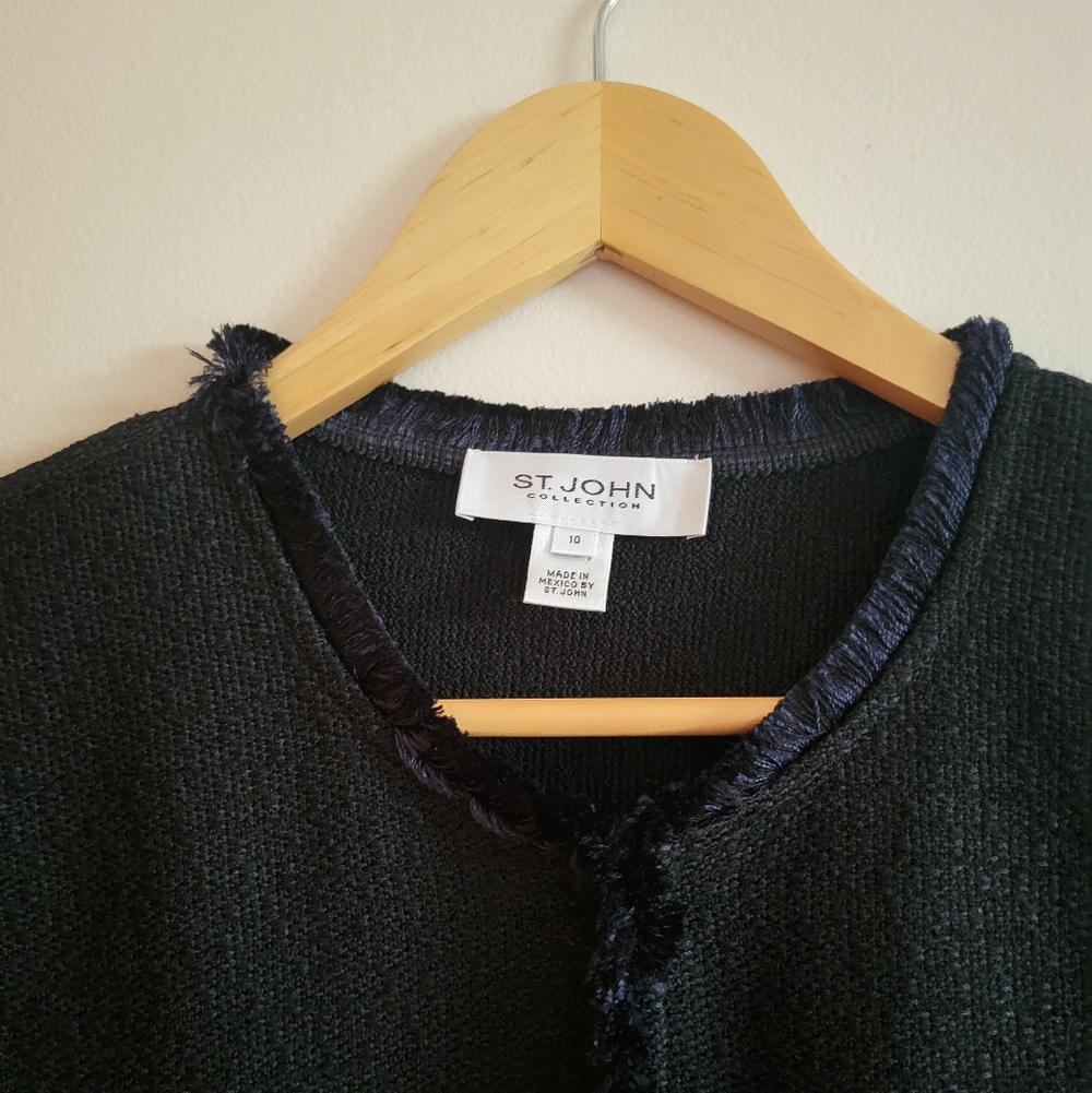St. John Collection Boucle Wool Blend Fringe-Trim Blazer Black Navy Size 10 - Picture 12 of 12